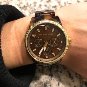 Michael Kors / Tortoise Shell Watch
